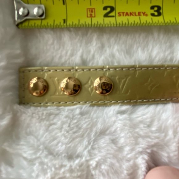 Louis Vuitton Luxury Light Green Monogram Gold Snap Bracelet comes with COA - Picture 11 of 14